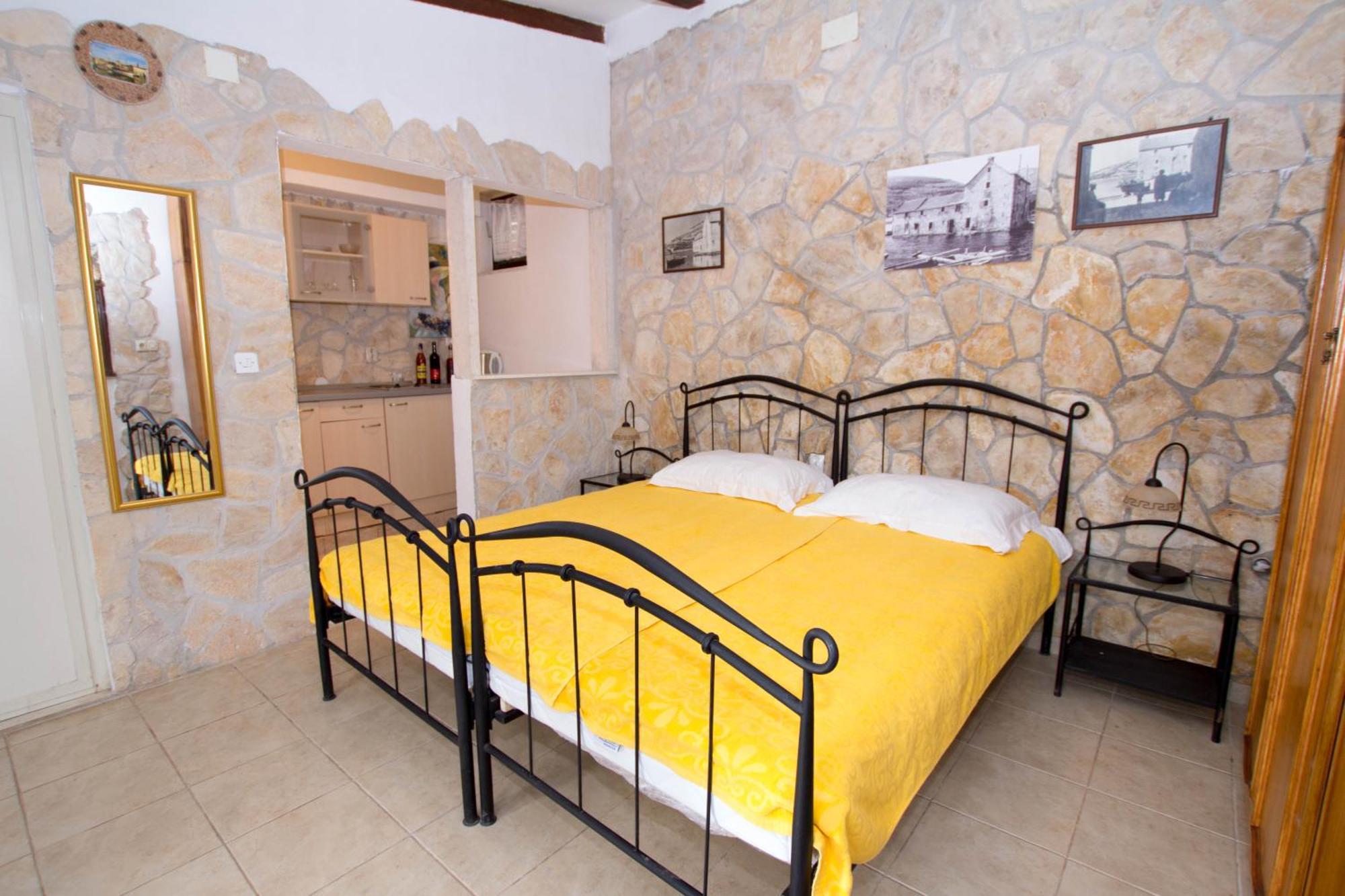 Apartments Marina Trogir Bilik gambar