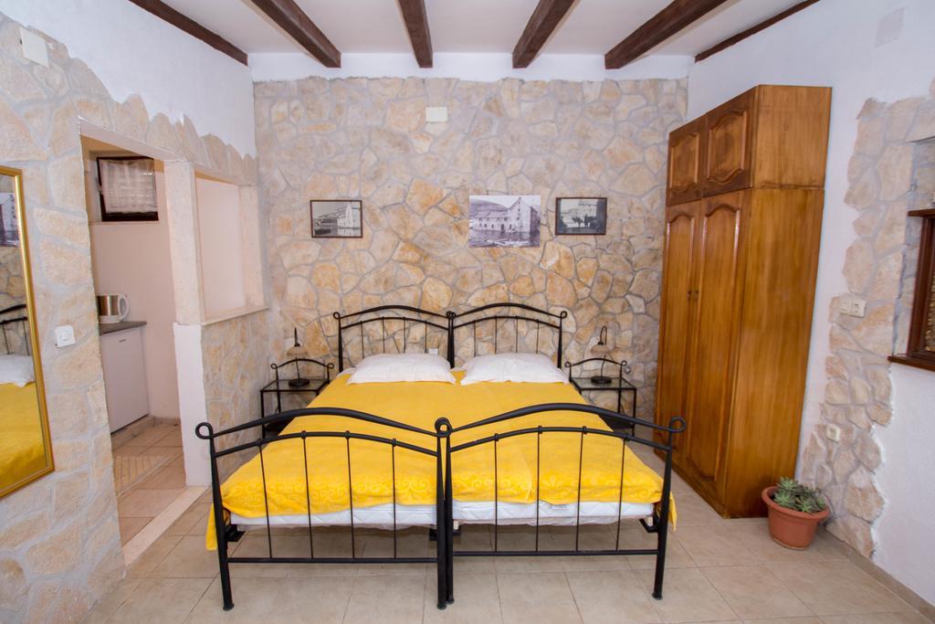 Apartments Marina Trogir Bilik gambar